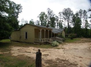 448 Dora Bush Hill Rd, Carlton, GA 30627