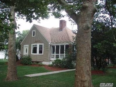 189 S Dunton Ave #E, Patchogue, NY, 11772
