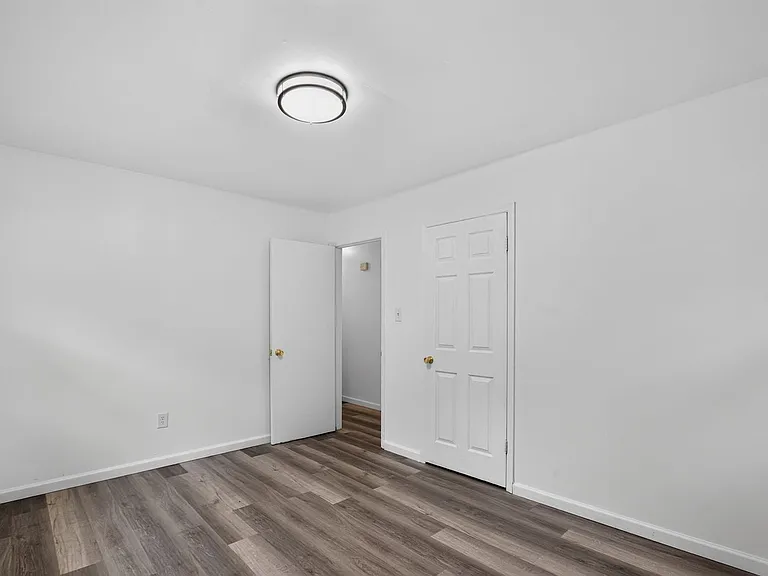21465 Indian Bridge Rd — Photo 14