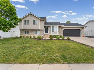 3 E Alfred Ave, Kaysville, UT 84037