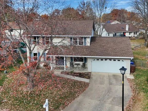 914 Blake Ct, Saint Peters, MO 63376