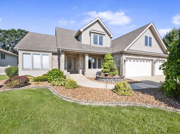 3170 Maryann Ln, Dyer, IN 46311