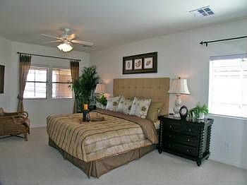 4th image of 4685 S Southwind Dr