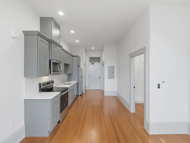 455 Court St NE #204 — Photo 6