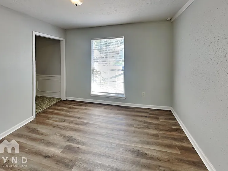 15110 Gladebrook Dr — Photo 11