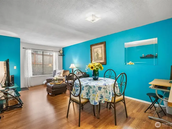 8911 Holly Drive #104, Everett, WA 98208