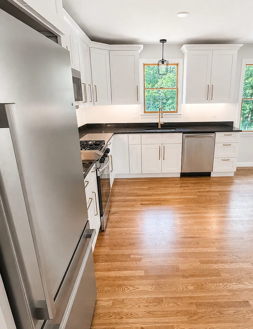 3 bed, 1600 sqft, $2,700 — Photo 3