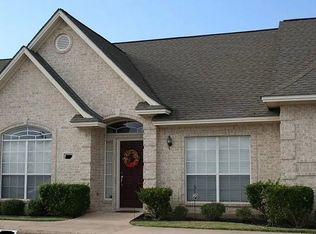 207 Navarro Dr, College Station, TX 77845