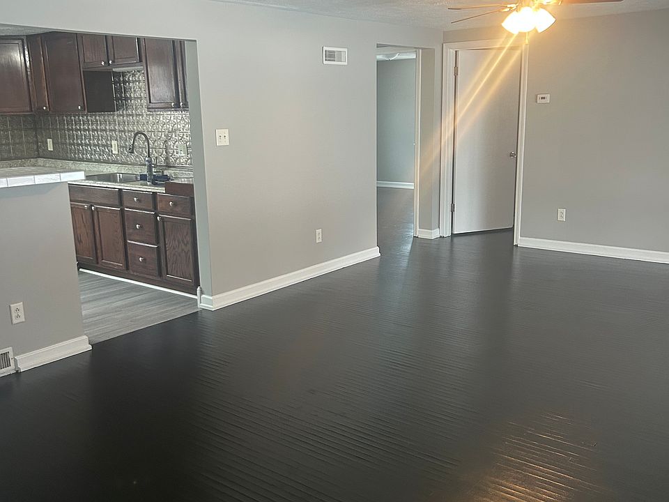 1st image of 419 Opal Dr