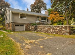 324 Hicks Ave, Meriden, CT 06451