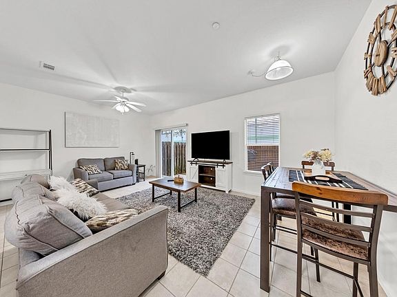4th image of 1016 Anniston Ct
