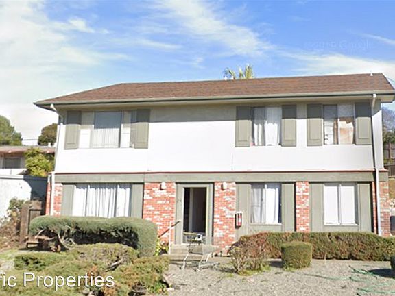 2nd image of 24 Panorama Dr Unit D