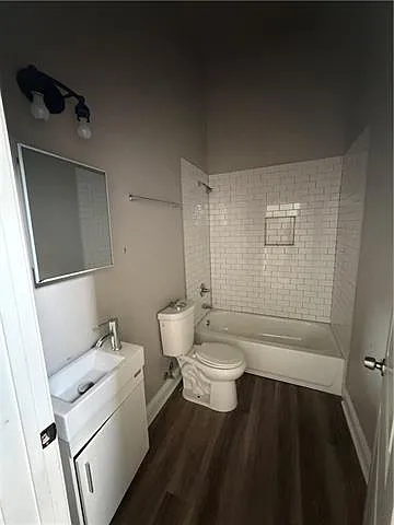 3218 Jackson Ave — Photo 8