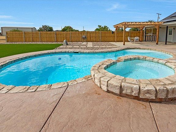 3rd image of 351 Cactus Dr