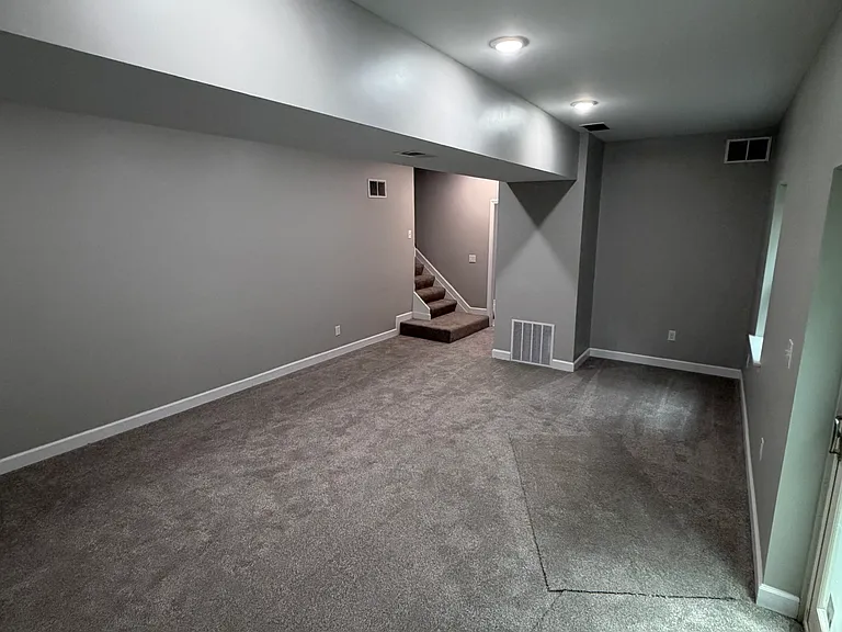 Ridgeway Dr — Photo 17