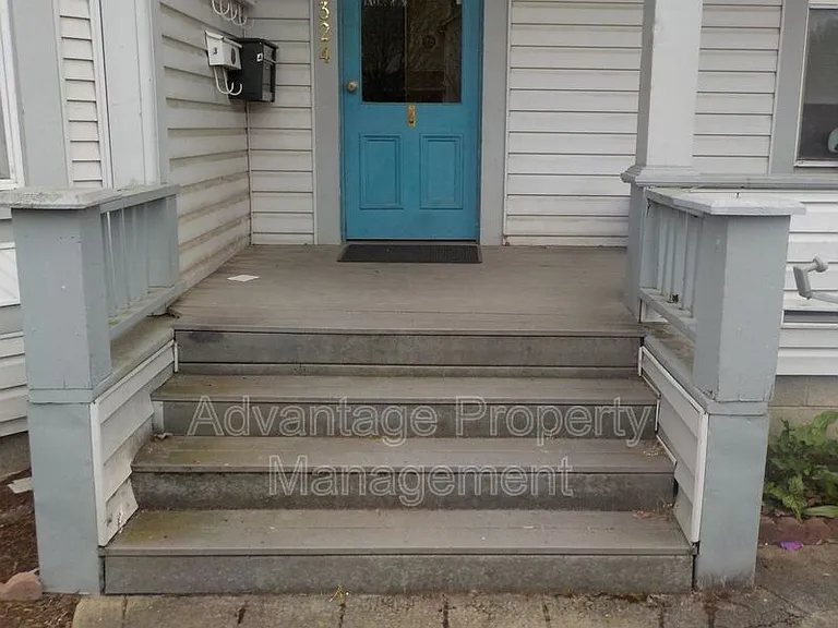 324 Calapooia St SW #1 — Photo 2