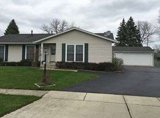 1053 Carpenter Ct, Elk Grove Village, IL 60007