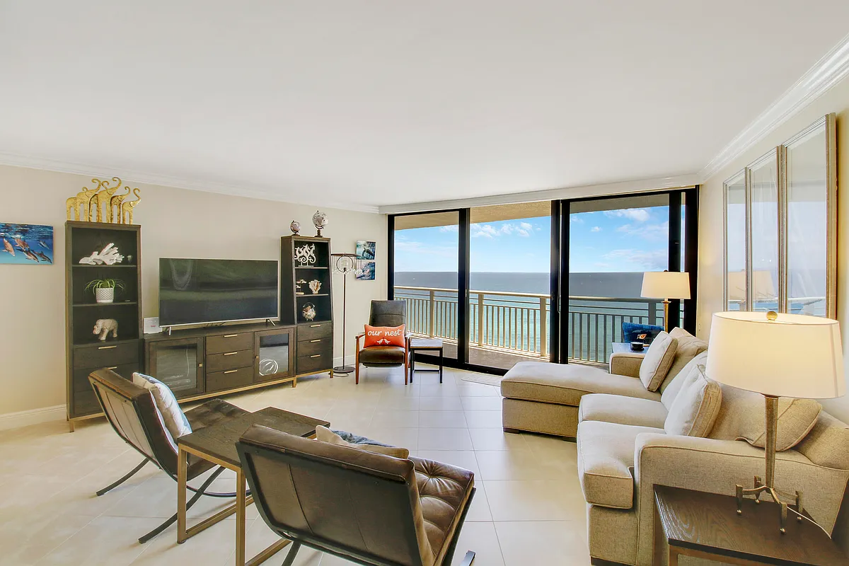 Building Photo - 3000 N Ocean Dr #23D