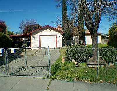 1st image of 675 W Kings Ln