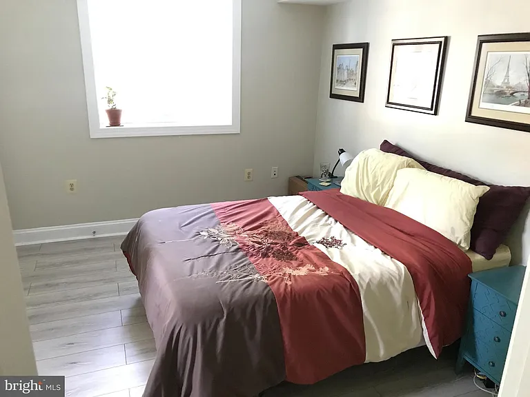 1219 Oronoco St #102 — Photo 16