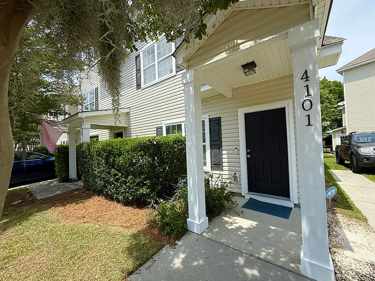 4101 Perrine St — Photo 17