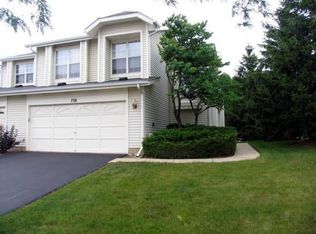 738 Sturnbridge Ln, Schaumburg, IL