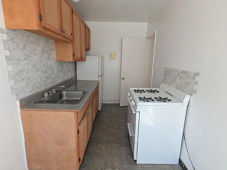 1067 N Saint Andrews Pl #26 — Photo 7