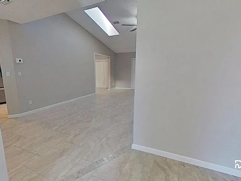 4614 34th Ct E — Photo 7