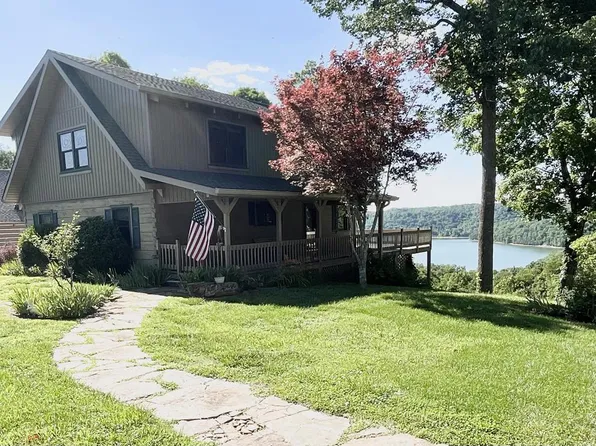 132 Millers Mill Estate Rd, Byrdstown, TN 38549
