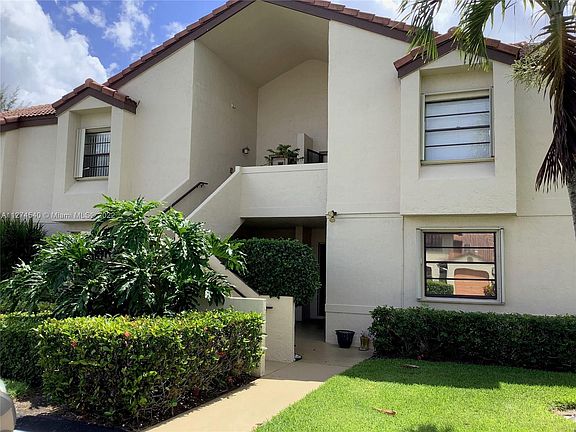 2nd image of 6027 Parkwalk Dr #1226