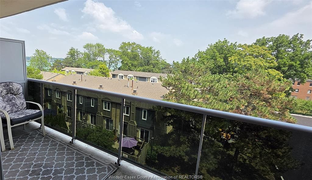 3905 Riverside Dr E #509, Windsor, ON N8Y 1B3 | Zillow