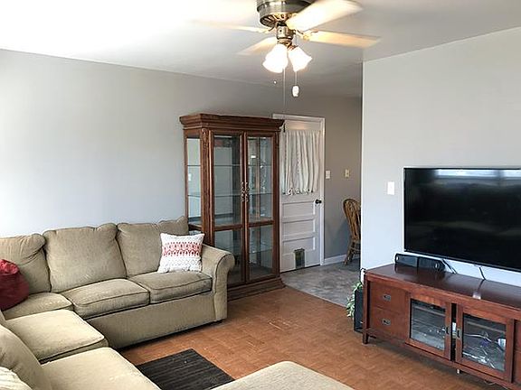 5th image of 2124 Spruce St