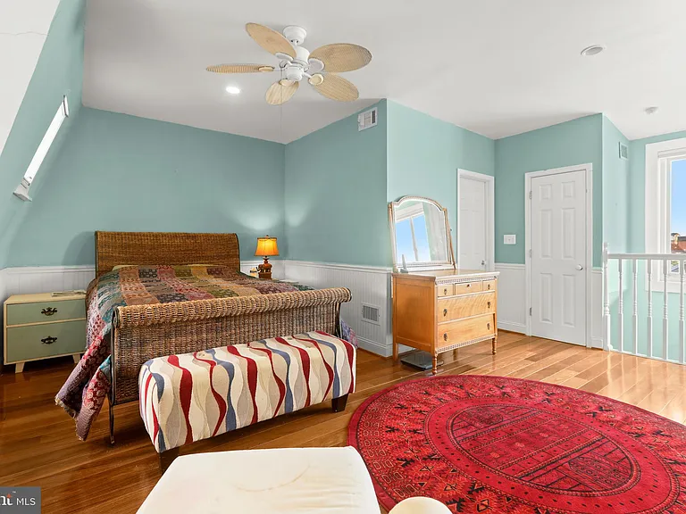 1007 N Calvert St — Photo 30