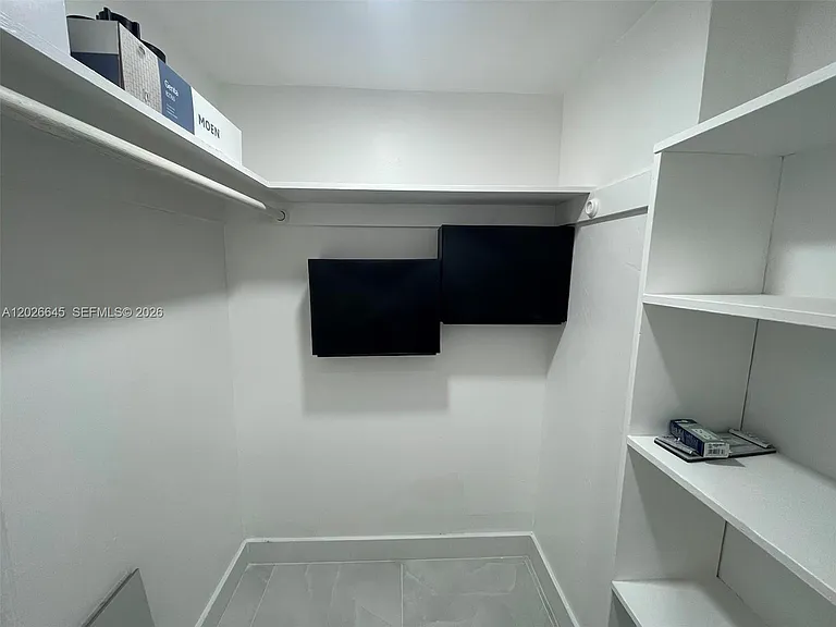1351 NE Miami Gardens Dr #1202E — Photo 10