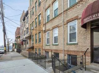 27 66th St APT 3, West New York, NJ 07093
