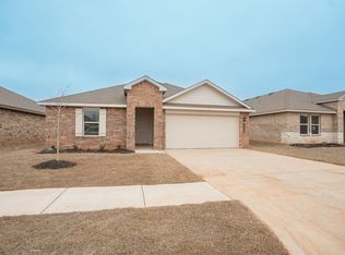 11616 SW 29th St #2900, Yukon, OK 73099