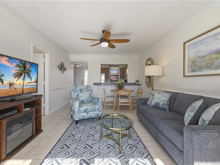 801 River Point Dr #303A — Photo 12