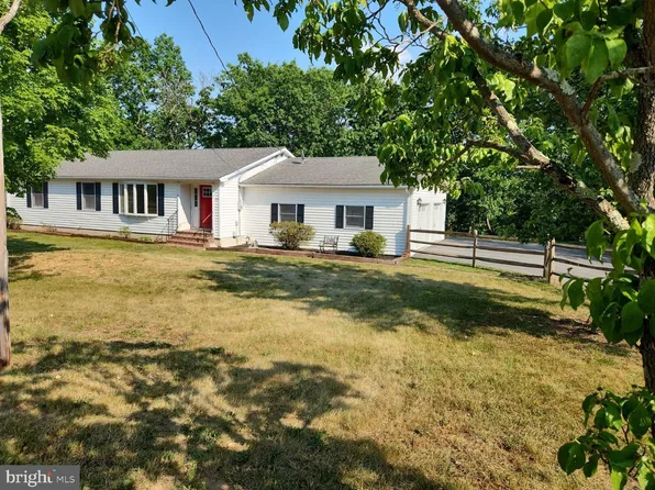 452 Devland Dr, Winchester, VA 22603