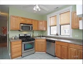 2nd image of 2712 W Leland Ave #2-3