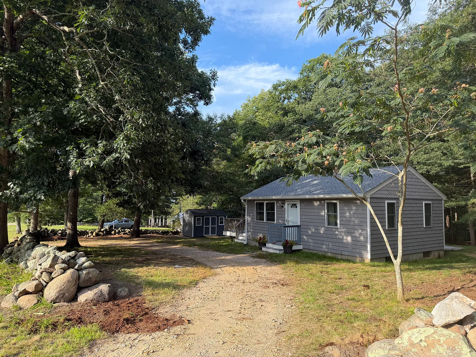 2 bed, 560 sqft, $2,300 — Photo 1