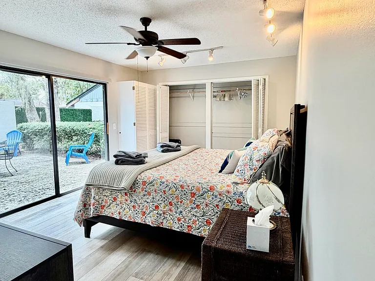 133 Bermuda Ct — Photo 6