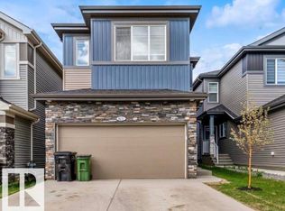 9474 Pear Cres SW, Edmonton, AB T6X 2Z6