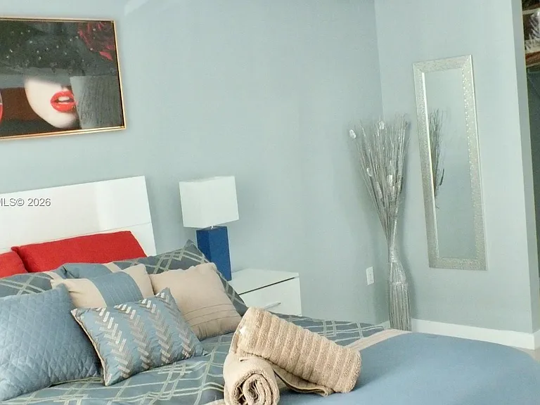 1200 Brickell Bay Dr #4306 — Photo 4