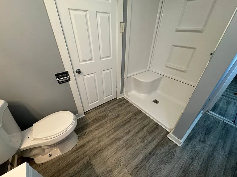 309 Iowa St — Photo 16