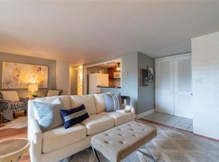 1819 Hawthorne Rd, Winston Salem, NC 27103