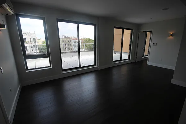 Rented by Nooklyn NYC LLC | media 101