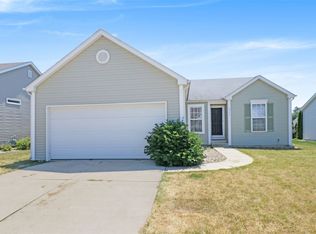 2220 Saint Charles Ave, South Bend, IN 46614