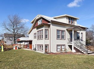 528 Wrightwood Ter, Libertyville, IL