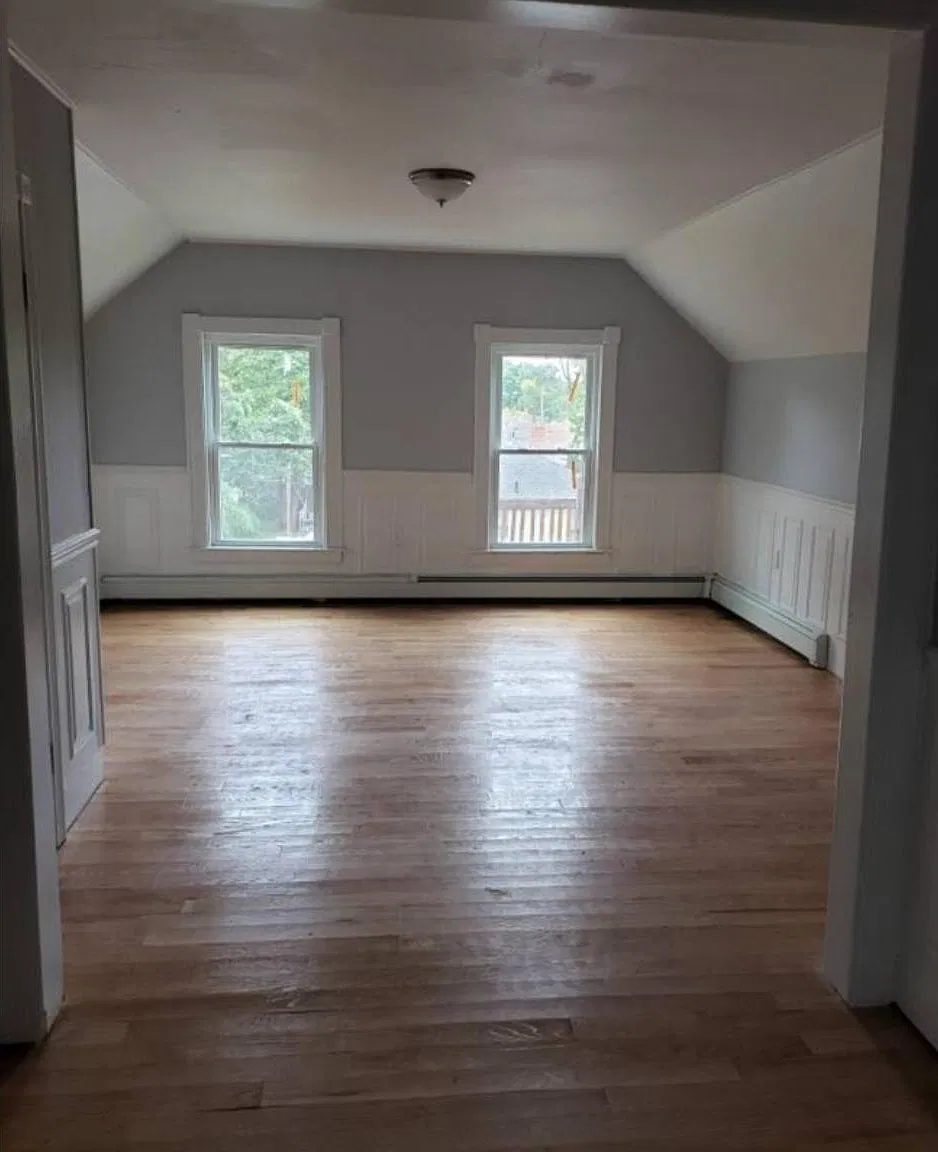 281 Ash St — Photo 2
