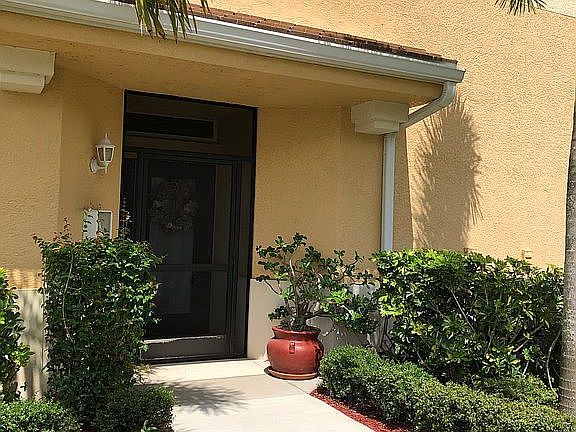5th image of 10659 Pelican Preserve Blvd #B